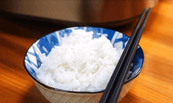 选电饭煲全方位攻略，想做出好吃的米饭，到底是买国产还是进口？